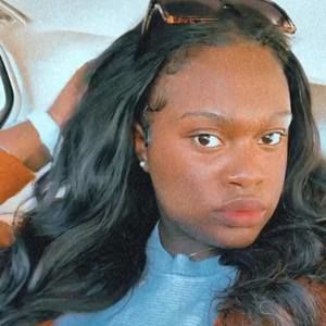 Meet your Posher, Khadijah